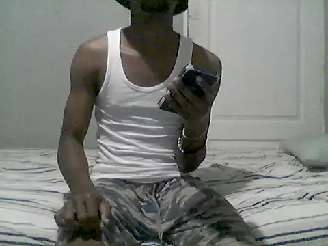 Snapshot of TreySavvy chatting on June 20, 11:29 pm TreySavvy online show from June 20, 11:29 pm