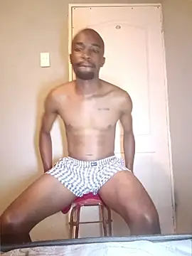 Snapshot of TreySavvy chatting on August 2, 8:40 pm TreySavvy online show from August 2, 8:40 pm