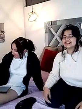 Liily Foxxy online show from March 14, 11:15 am