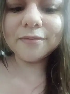 Snapshot of jennyyhottt chatting on July 22, 7:22 am jennyyhottt online show from July 22, 7:22 am