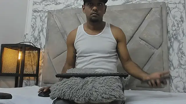 SadieAndJason online show from March 16, 12:31 pm