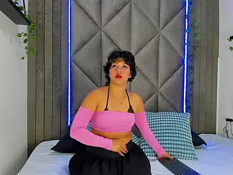 LaraSpark   online show from March 14, 11:37 am