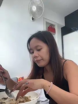 velvetveloura online show from March 15, 5:02 am