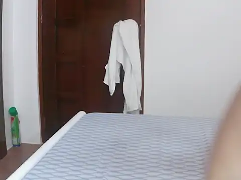 sexiesteyess online show from April 23, 2:24 am