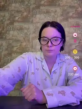 Snapshot of HubbaBaby chatting on June 10, 8:41 pm HubbaBaby online show from June 10, 8:41 pm