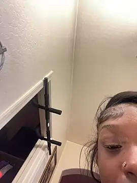 Sexyasscedes online show from March 10, 10:04 pm