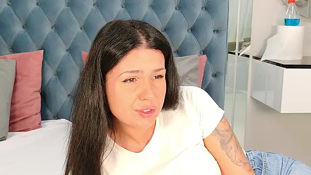 AnneRey online show from May 8, 3:12 am