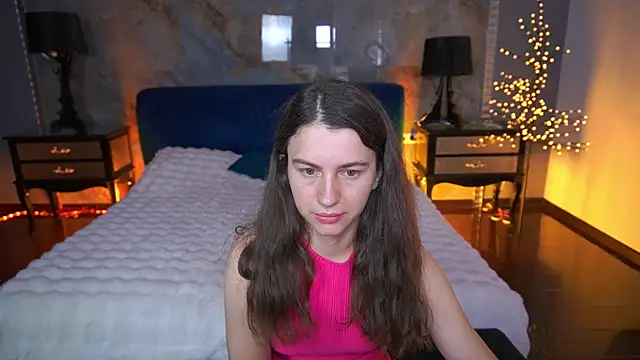 LittleJulii online show from June 26, 2:32 pm
