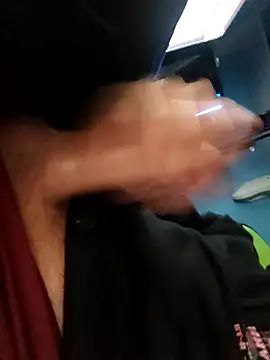 Snapshot of rizzckit chatting on March 26, 10:43 am rizzckit online show from March 26, 10:43 am