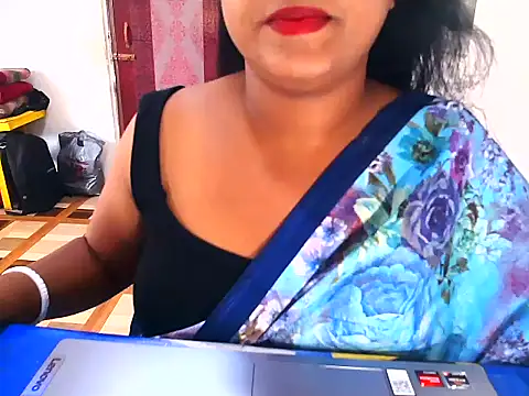 IamRiva online show from March 17, 10:51 am