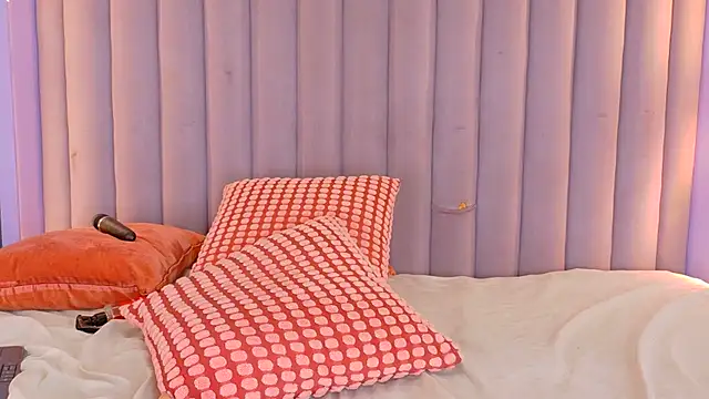 Meganlove   online show from May 16, 10:36 am
