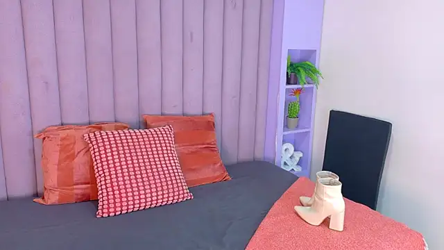 Meganlove   online show from June 15, 1:30 am