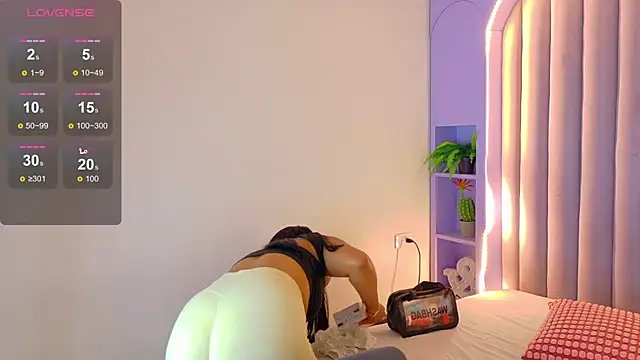 Meganlove   online show from June 20, 2:47 am