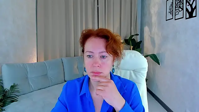 Snapshot of LeticiaRomano chatting on May 27, 4:09 am LeticiaRomano online show from May 27, 4:09 am