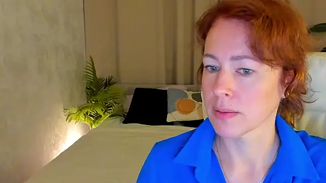 Snapshot of LeticiaRomano chatting on June 10, 4:01 am LeticiaRomano online show from June 10, 4:01 am