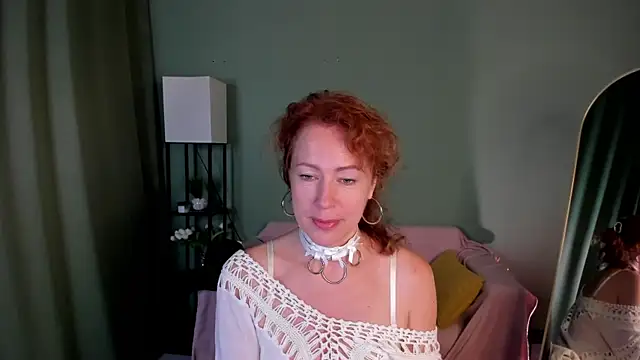 Snapshot of LeticiaRomano chatting on July 27, 3:57 am LeticiaRomano online show from July 27, 3:57 am