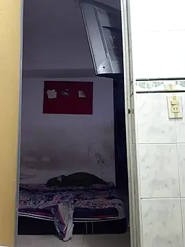 SweetHairy online show from March 19, 3:43 am