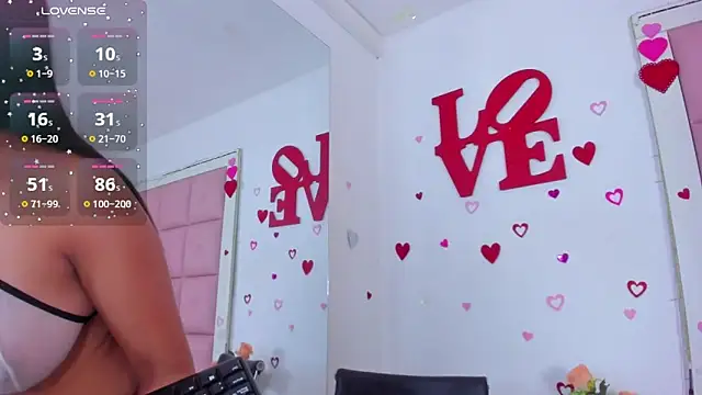 AmaranttayLunay online show from March 11, 8:04 pm