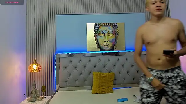 AllanVicent online show from March 16, 1:59 pm