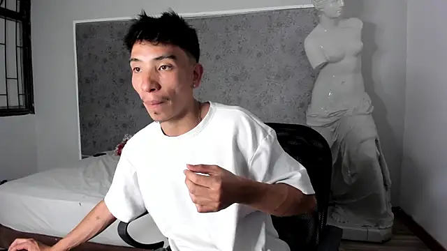 AndyRush   online show from March 12, 4:29 am