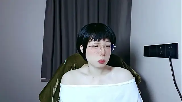 lin lin 520 520 online show from May 8, 7:57 am