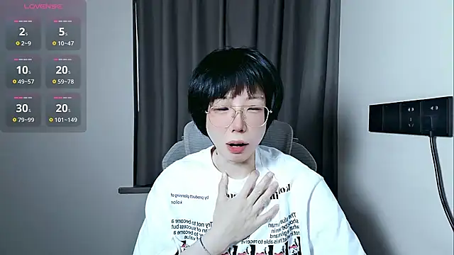 lin lin 520 520 online show from May 15, 7:15 am