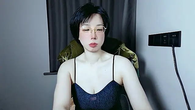 lin lin 520 520 online show from May 20, 4:13 pm