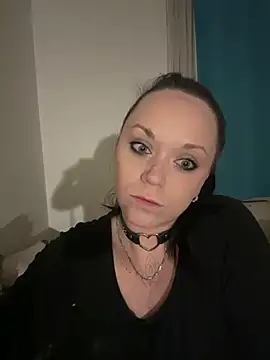 Makyna93 online show from April 4, 7:33 pm