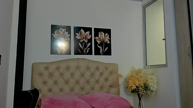 Snapshot of Tamar4_f00x chatting on July 20, 12:51 pm Tamar4 f00x online show from July 20, 12:51 pm