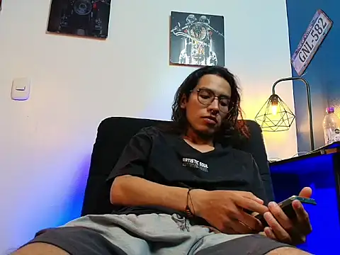 Enzo jagger online show from March 13, 8:04 pm