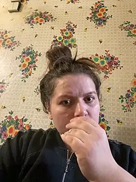 Nenssy555 online show from March 18, 1:14 pm