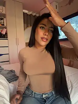 SaraValentina11 online show from June 13, 9:46 pm