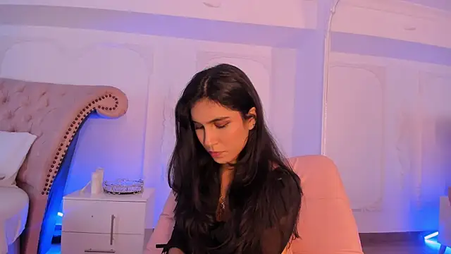 LucianaBlanco  online show from May 23, 7:29 pm