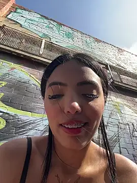 sylphiee  online show from March 13, 8:04 pm