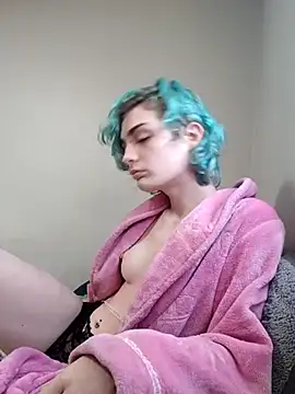 Snapshot of veeshappyplace chatting on March 13, 10:49 pm veeshappyplace online show from March 13, 10:49 pm