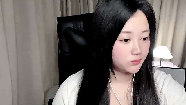 sisibaby20266 online show from May 11, 12:22 pm