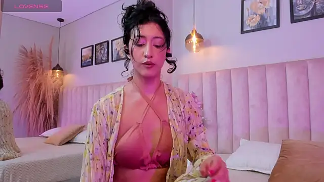 karoline lux online show from March 13, 3:24 am