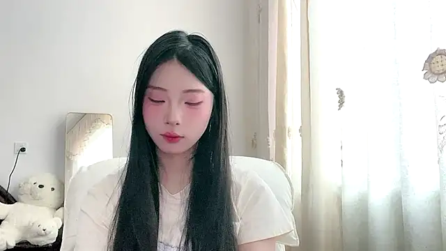 yiyibaby2026 online show from April 24, 2:36 am