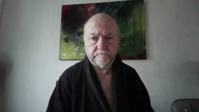 Snapshot of Buggemann chatting on June 20, 3:31 am Buggemann online show from June 20, 3:31 am