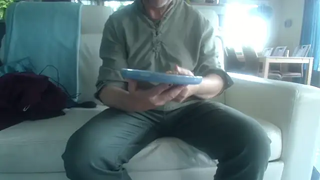 Snapshot of Buggemann chatting on June 25, 4:45 am Buggemann online show from June 25, 4:45 am