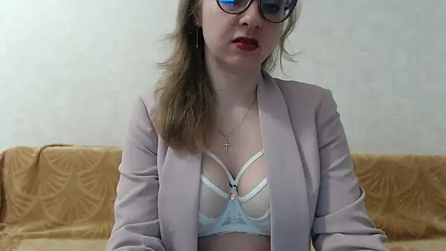 Sabrina7138 online show from March 12, 1:45 am