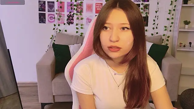 EvaMorries online show from March 18, 5:27 pm