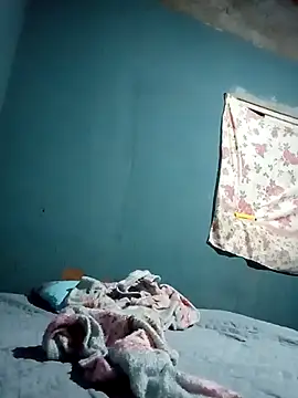 putinha1745 online show from March 13, 8:10 am