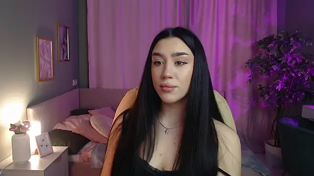 Winonna Ryder online show from March 17, 7:44 am