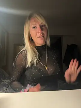 AtomBlondy online show from March 15, 9:21 pm