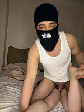 milasu62 online show from March 21, 7:39 pm