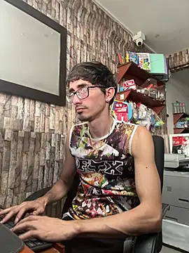 jhosuamoore online show from July 21, 8:33 pm