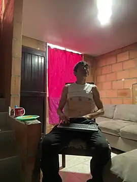 jhosuamoore online show from July 29, 12:58 pm