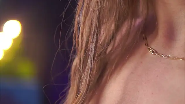 HollyBeatrix online show from March 20, 11:15 am