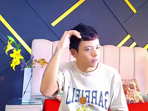 ThiagoGonzalez  online show from March 16, 6:56 pm